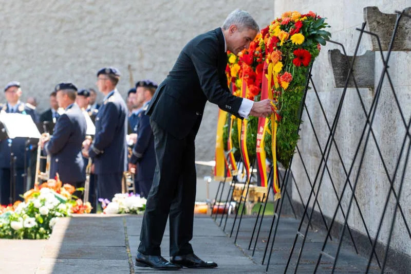 Stephan Harbarth, President of the Federal Constitutional Court, lays a wreath at the Berlin-Plötzensee Memorial on the National Day of Remembrance of Resistance to National Socialist Tyranny. The Federal Government and the Bundeswehr are honoring the resistance against National Socialist tyranny with a ceremony and wreath-laying ceremony. The day commemorates the failed assassination attempt on Adolf Hitler on July 20, 1944. Christophe Gateau/dpa