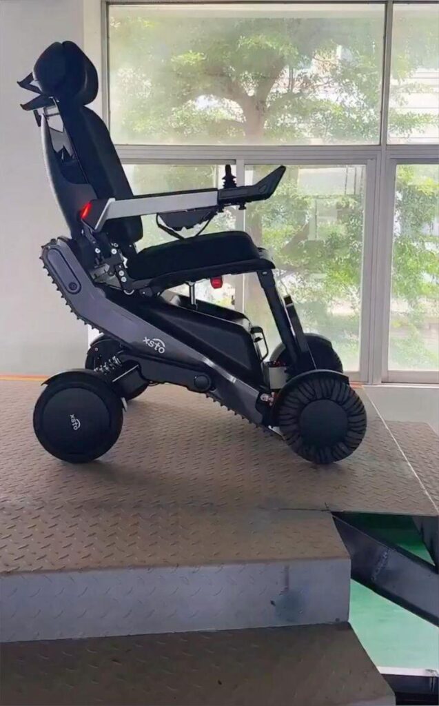 This Wheelchair ramps like a champ