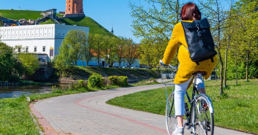 Seven finalists for the 2027 European Green Capital and Green Leaf Awards