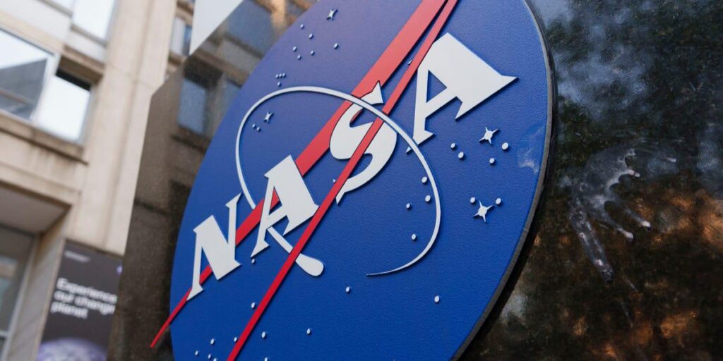 NASA veterans say political pressure and slashed funding are destroying mankind's ability to go on future missions