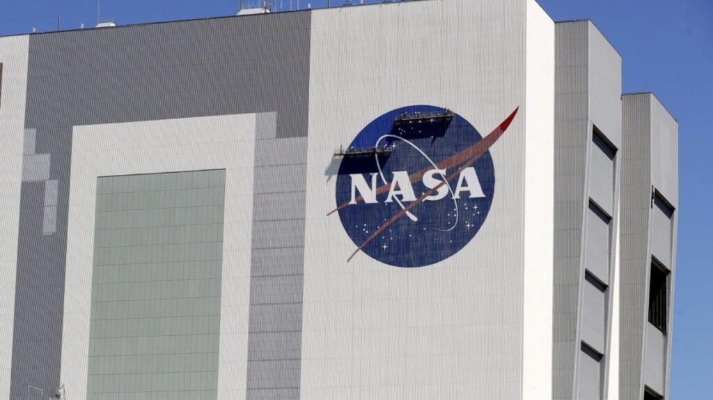 NASA Says Thousands of Employees Set to Resign from Space Agency - A budget proposal from the White House, released in May, would reduce NASA’s overall budget by 24 percent