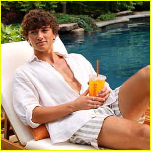 The Summer I Turned Pretty's Gavin Casalegno Stars in New Dunkin' Campaign as Their 'King of Summer'