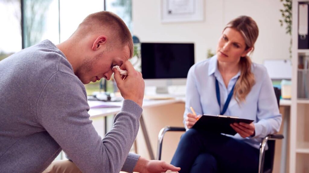 GPs told to stop handing out sick notes and start sending people to job coaches and gyms