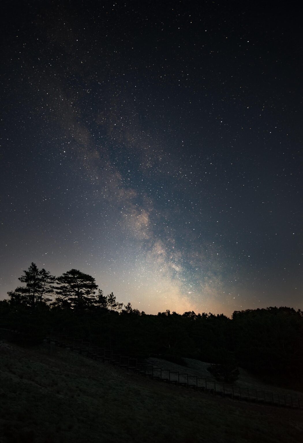 Come back from politics, let's look at the night sky together.