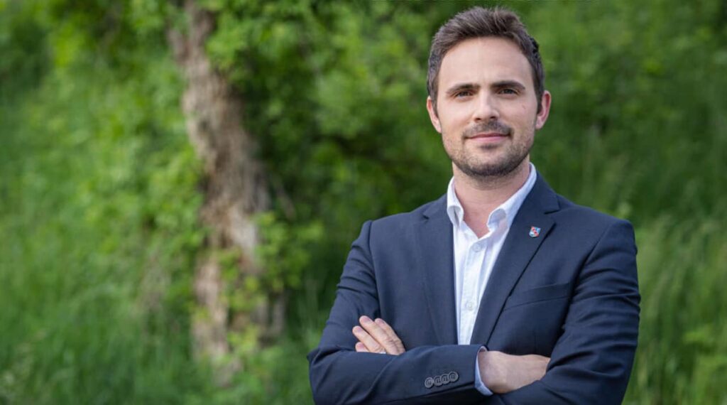Albanian MP in Switzerland: Osmani and Kurti should urgently leave, they are turning Kosovo 'red'