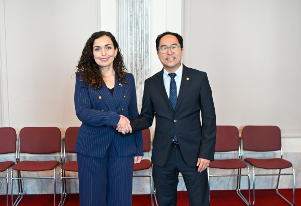 Osmani meets with Senator Andy Kim: They talk about strengthening the Kosovo-US partnership