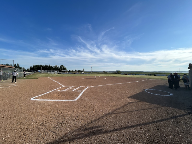 An intercontinental connection grows in softball for New Zealand and the Rosebud Royals - DiscoverHumboldt.com