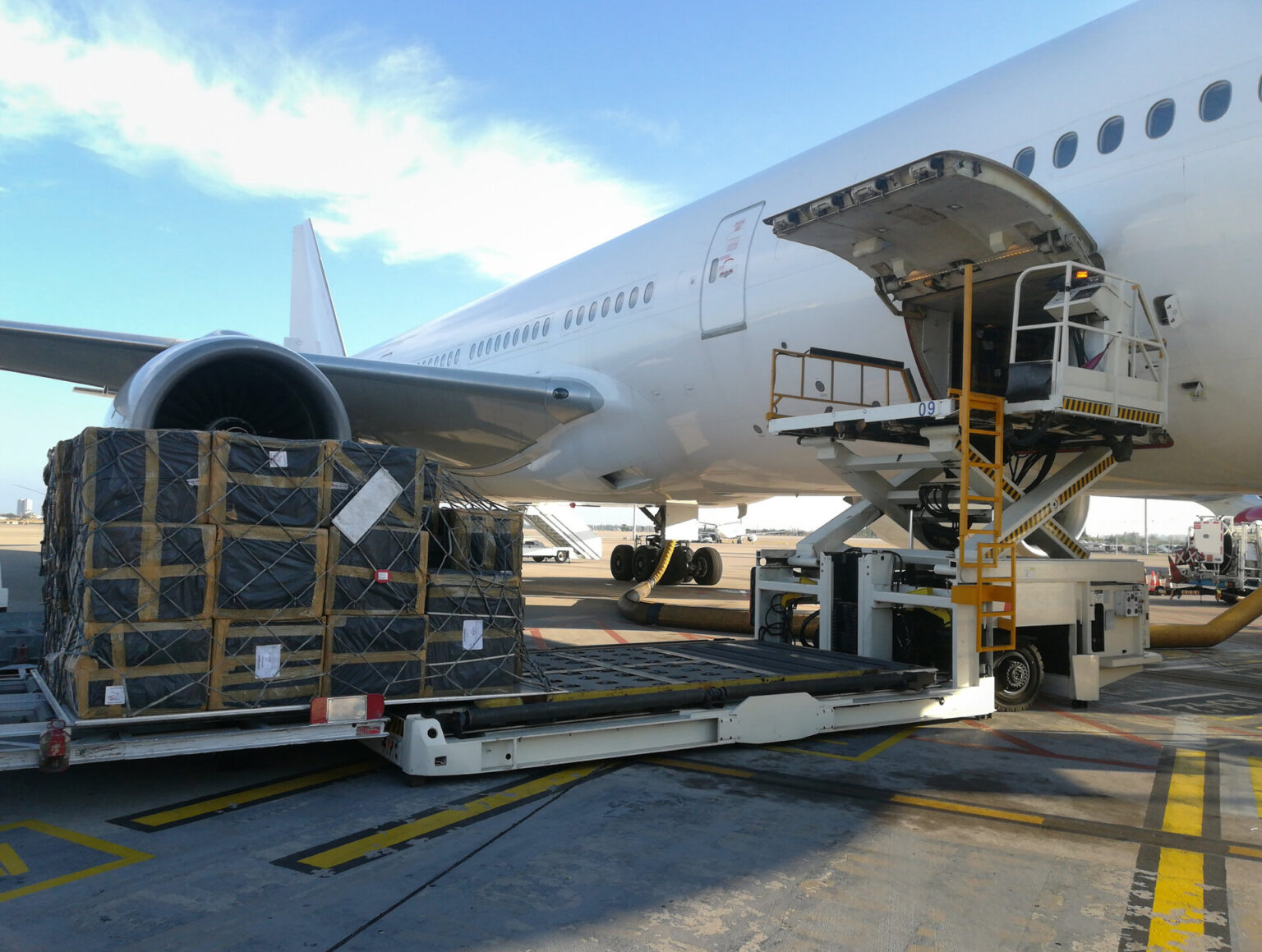 FlyUs appointed GSA for Air Serbia in the Netherlands FlyUs appointed GSA for Air Serbia in the Netherlands