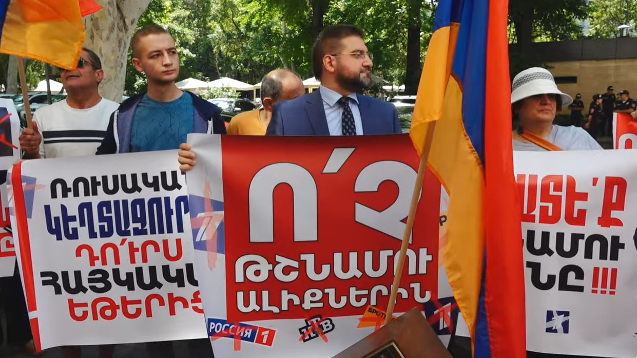“Shut down Russian TV channels in Armenia”: protest action