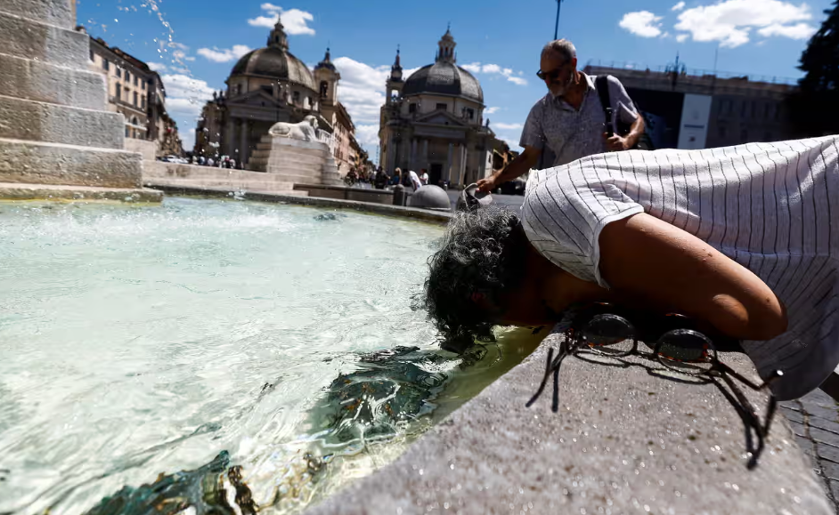 On Monday, people in Rome, Italy, sought relief from the intense heat by cooling off in public fountains.