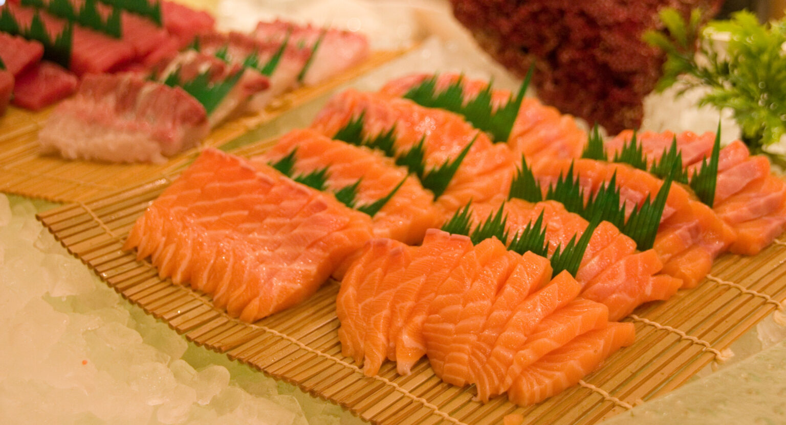 China wholesale salmon prices show regional variation; Norway, UK dominate imports