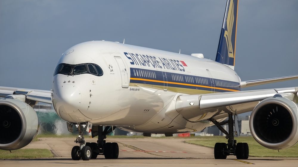 Singapore Airlines Airbus A350 (9V-SMK)