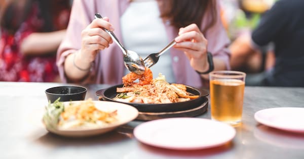 More people are learning to eat out on their own