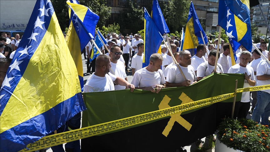 Miners protest in Bosnia over unpaid wages, pension crisis