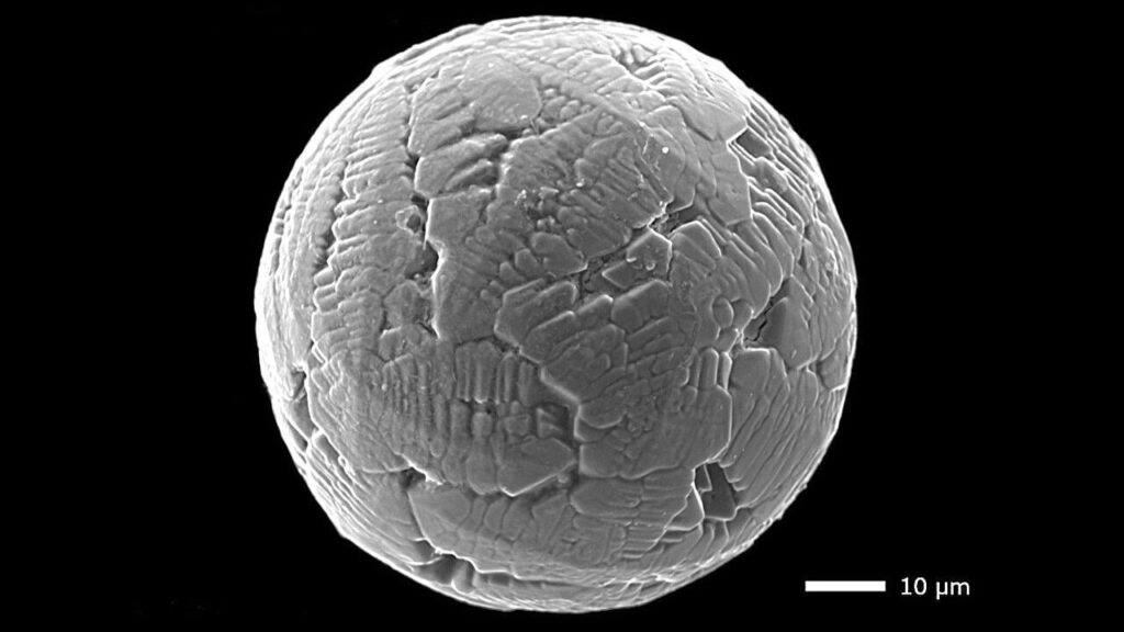 Scientists use cosmic dust to reconstruct Earth's atmospheric history