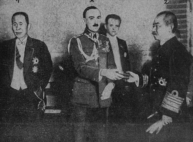 A collection of photos highlighting Polish-Japanese interwar relations.