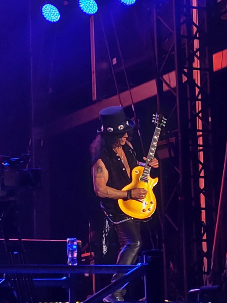 Something a little from last night's concert in Belgrade