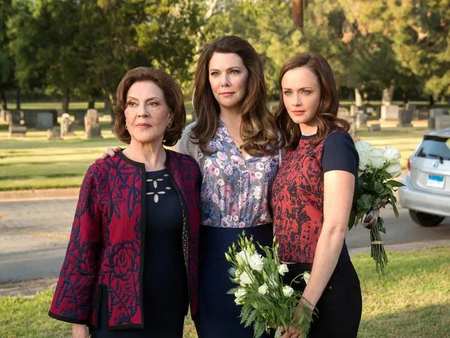 Robert Voets/Netflix Kelly Bishop, Lauren Graham, and Alexis Bledel in 'Gilmore Girls: A Year in the Life'