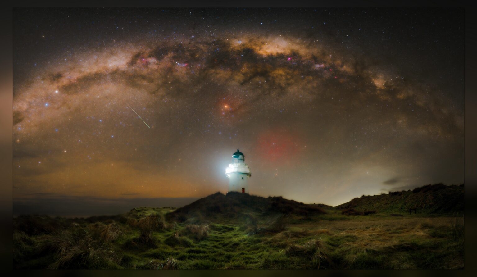 Had my Astro cut short by a sea lion after taking this photo | Waipapa point NZ