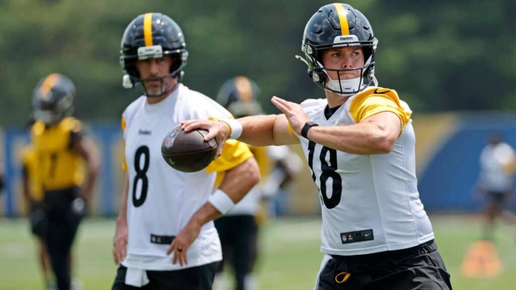 Will Howard injury: Steelers QB hurts hand, expected to miss at least three weeks, per report