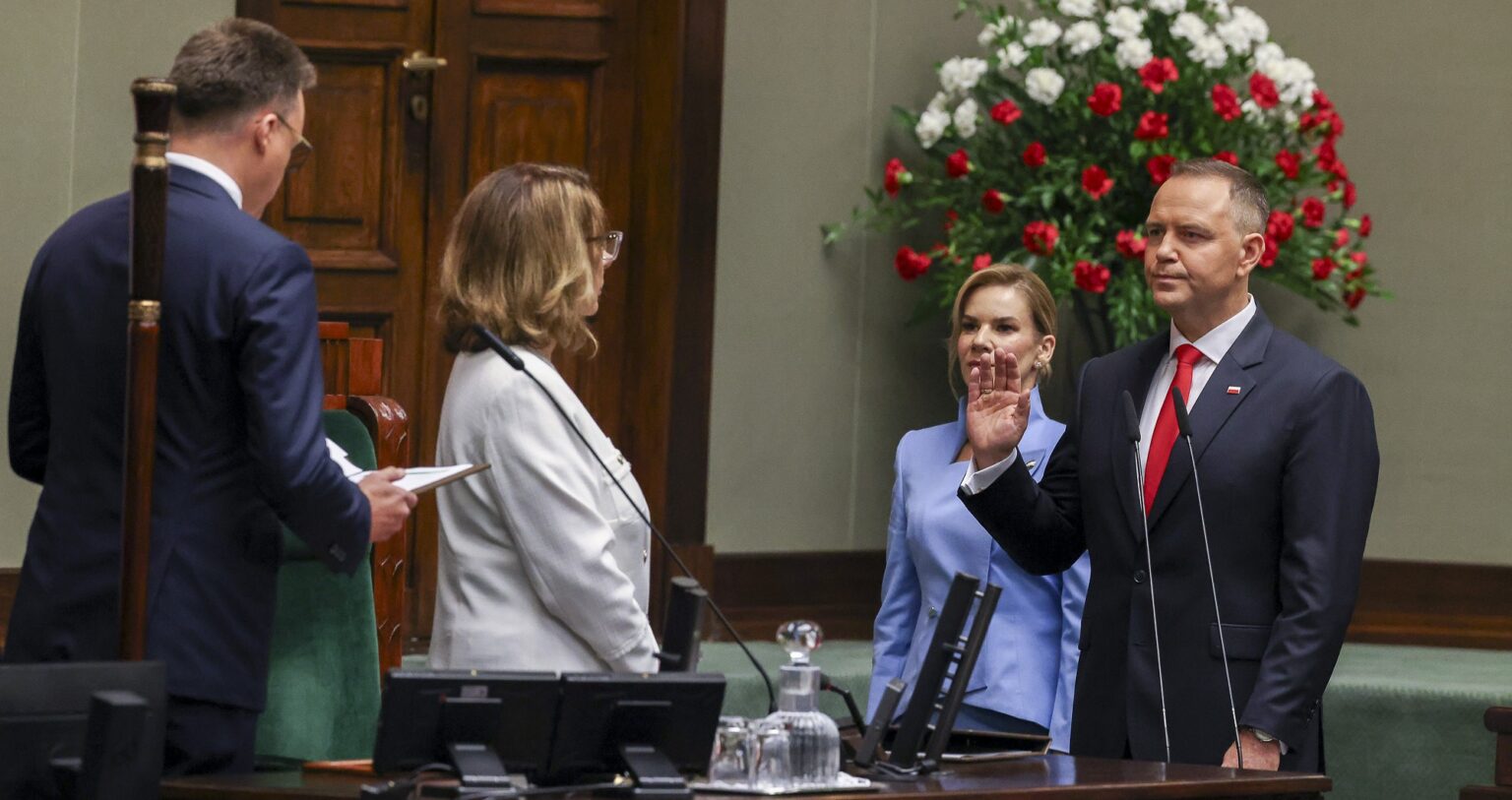 Poland swears in new president Karol Nawrocki Poland swears in new president Karol Nawrocki