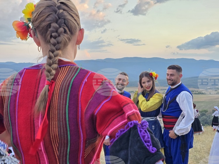 Zheravna Folk Costume Festival Brings to Life Bulgaria of over 100 Years Ago