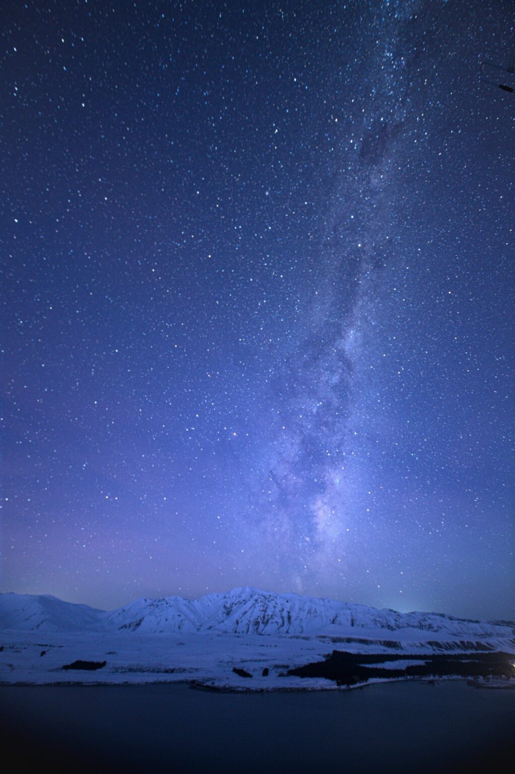 Milky way rises over Mount Edward, NZ at twilight