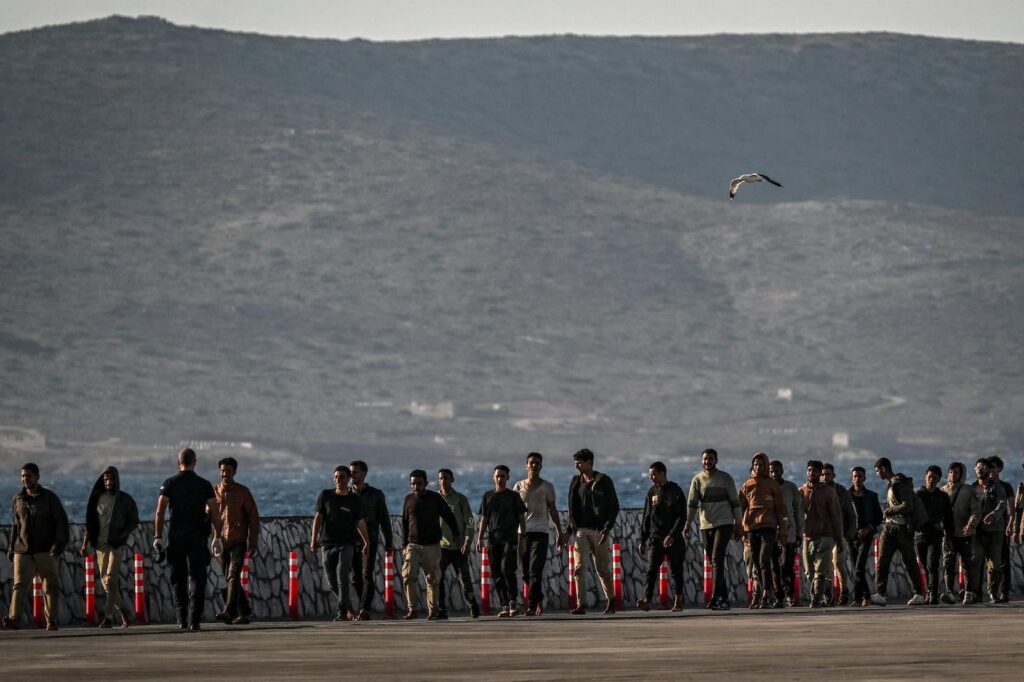 On migration, Greece takes a Trumpian turn • The lengthy incarceration of irregular migrants could soon be the new norm.