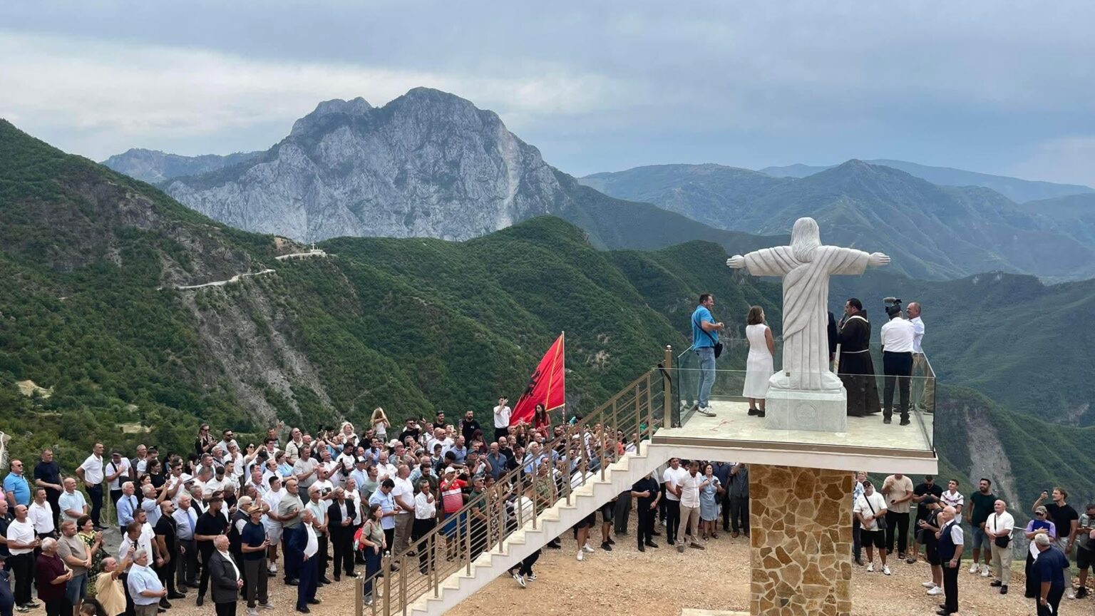 For the first time in history of Albania, a monument dedicated to our Lord Jesus Christ has been placed in Mertur - Tropojë.