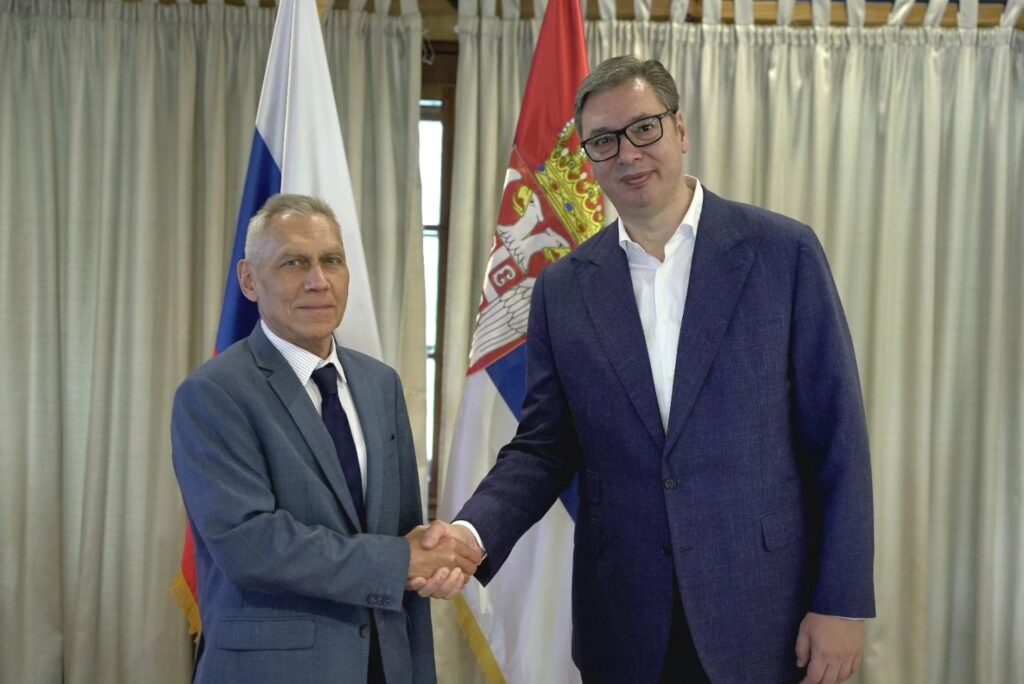 Vučić meets with the Russian ambassador to Serbia, announces meeting with Putin: Committed to developing relations with Russia Vučić meets with the Russian ambassador to Serbia, announces meeting with Putin: Committed to developing relations with Russia
