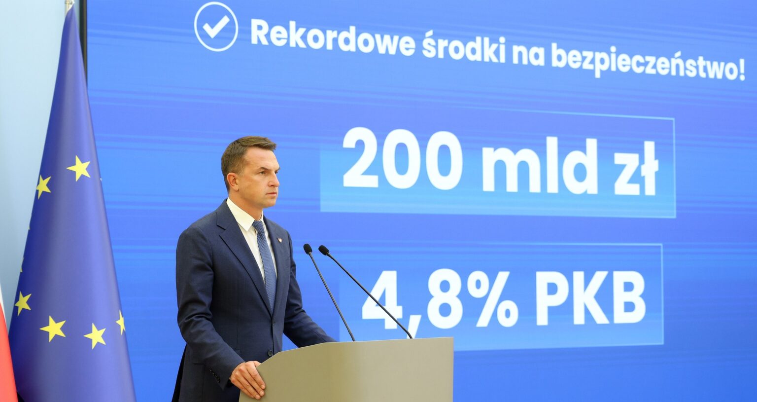 Poland plans record defence spending of 4.8% GDP in 2026 budget along with lower deficit Poland plans record defence spending of 4.8% GDP in 2026 budget along with lower deficit