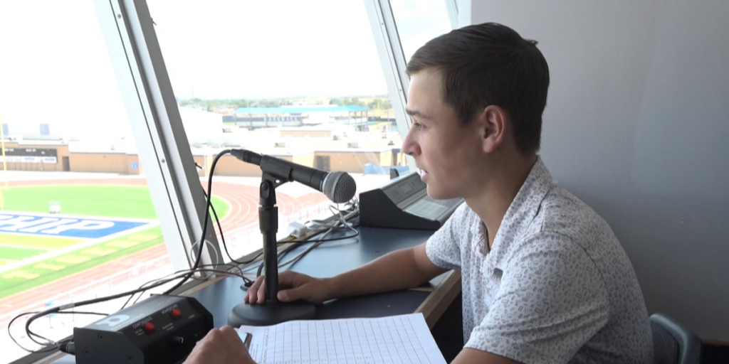 Frenship Tiger chasing dreams of sports journalism, with help from Patrick Mahomes