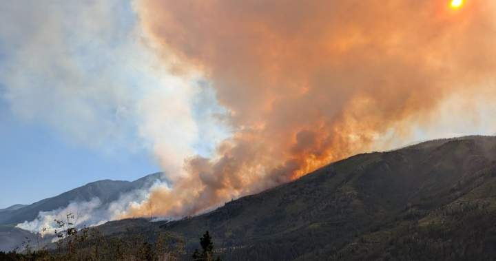 Environment Canada issues severe thunderstorm watches amid B.C. wildfire fight