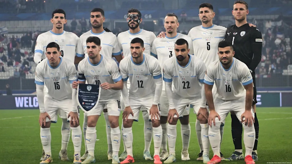 Israel's national team often plays its home matches in Hungary<span class="copyright">Abdullah Firas/abaca/picture alliance</span>