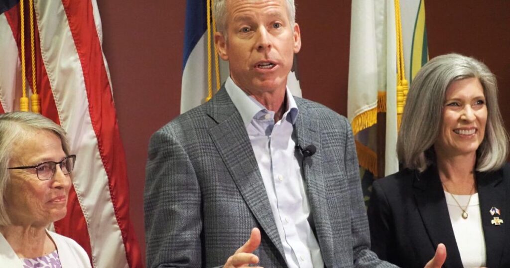 U.S. Energy Secretary Chris Wright says cuts to wind, solar tax credits came at ‘right time’ | Daily Democrat, Fort Madison, Iowa
