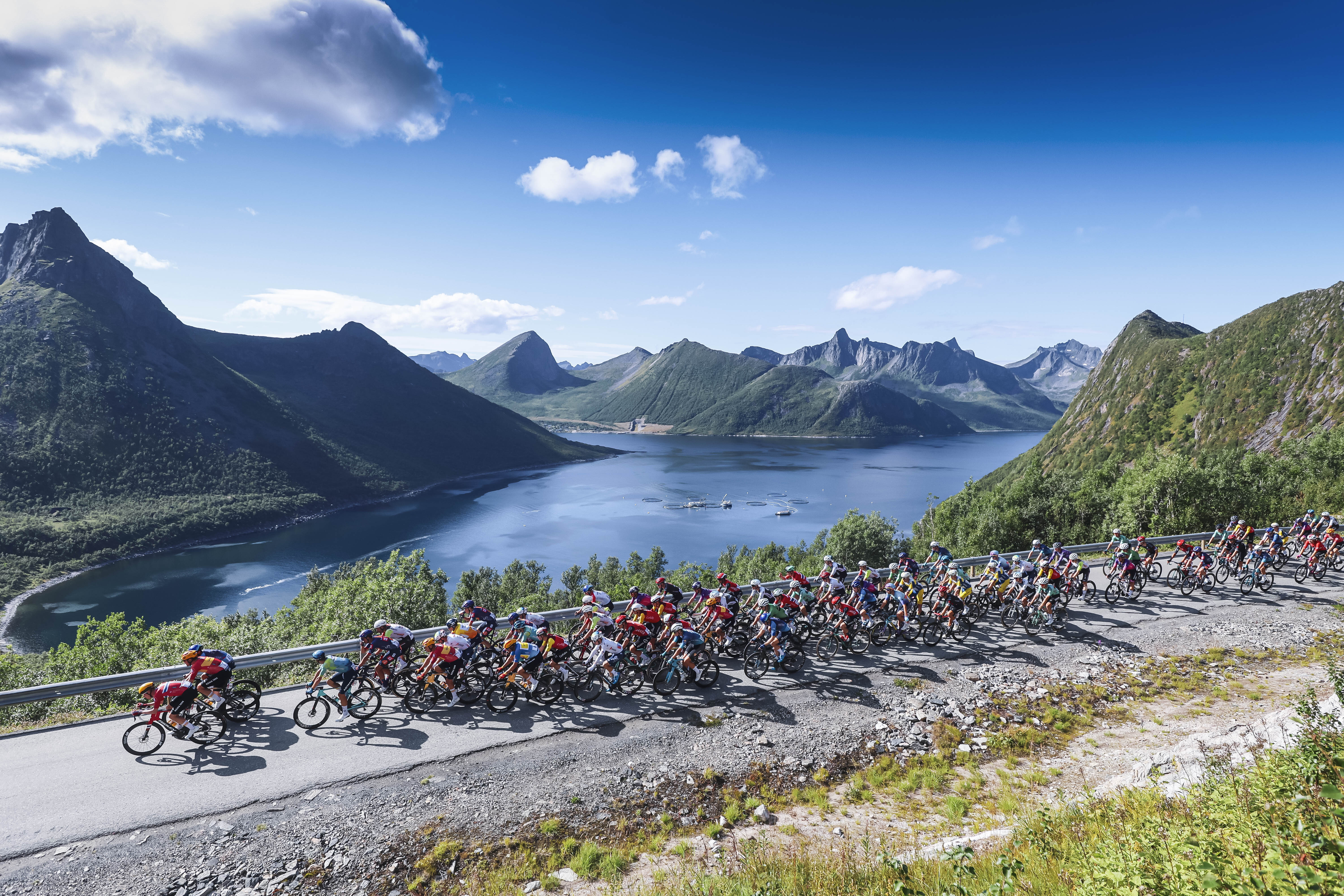 Peloton rides on stage 3 from 3 - Husøy to Målselv