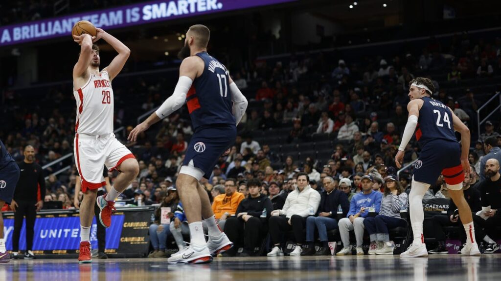 Turkey edges Lithuania as Alperen Sengun outduels Jonas Valanciunas