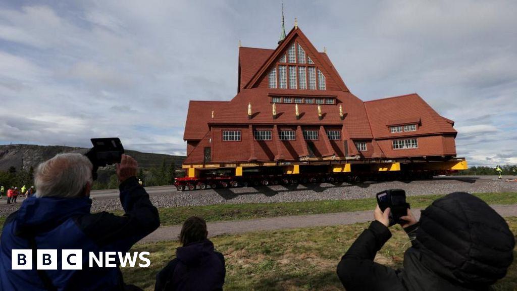 Entire church begins two-day journey across Swedish city