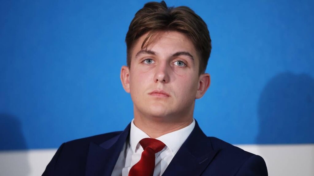 Teenage Reform council leader hits out at Labour's vaccine plans claiming chickenpox is just 'part of life' | LBC
