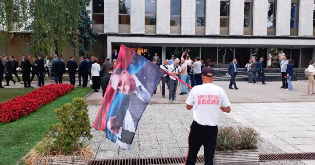 Republika Srpska Assembly and Dodik challenge Bosnia with referendum