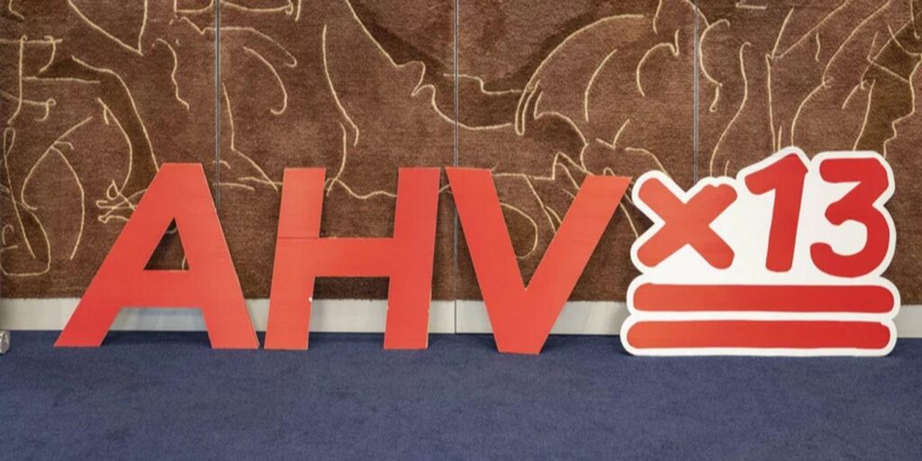 Proposal by Committee of the National Council: 13th AHV/AVS pension to be financed exclusively by VAT increase of 0.7%-points Proposal by Committee of the National Council: 13th AHV/AVS pension to be financed exclusively by VAT increase of 0.7%-points