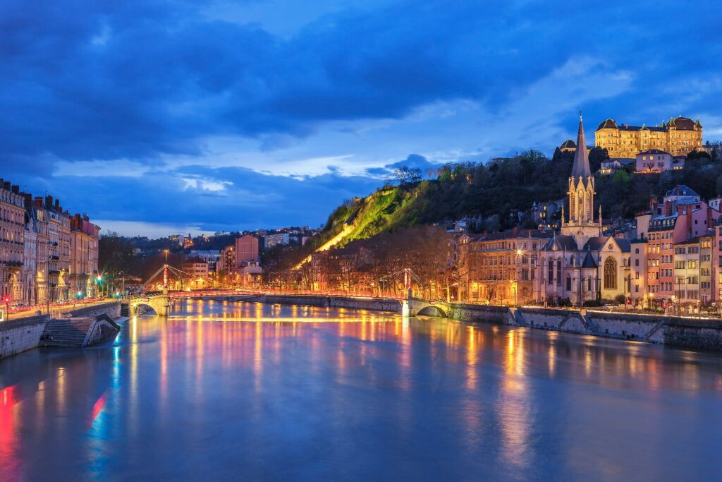 Iceland, Ireland, New Zealand, Austria, Switzerland, Portugal, Denmark, Singapore, Slovenia and Japan Ranked as the World’s Most Peaceful Travel Destinations 2025