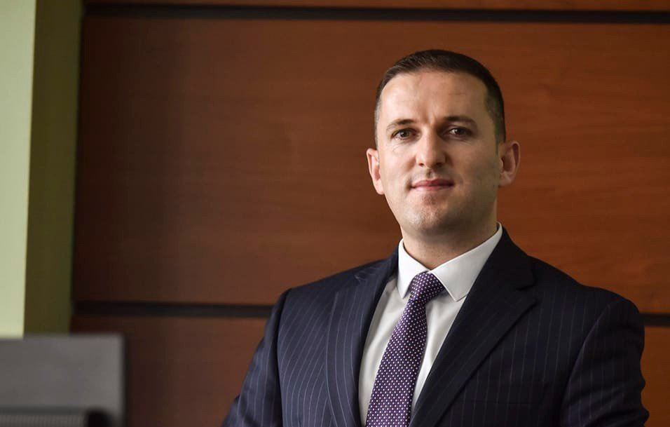 PDK lawyer Faton Fetahu: Kosovo has a Constitution, there is order, there is order - I helped unblock the Parliament