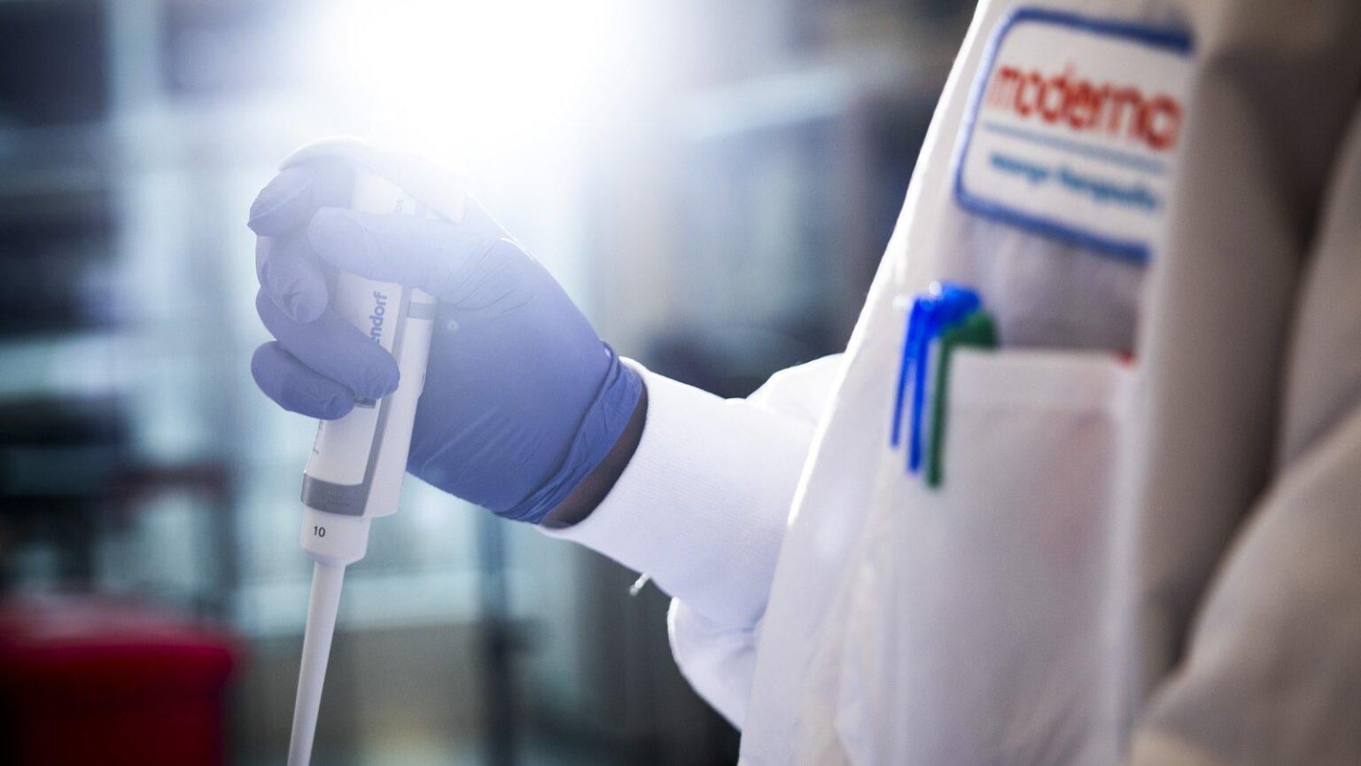 By cancelling $500 million in mRNA research, the US has lost its only effective weapon against H5N1 Bird Flu.