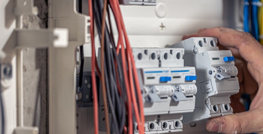 Greece raises fines for power theft