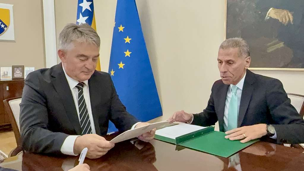 Komsic Receives Invitation From President El-Sisi to Attend Opening of Grand Egyptian Museum