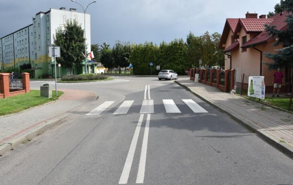 Radymno. A mentally ill man attacked a random woman. The 56-year-old victim died on her way to the hospital.