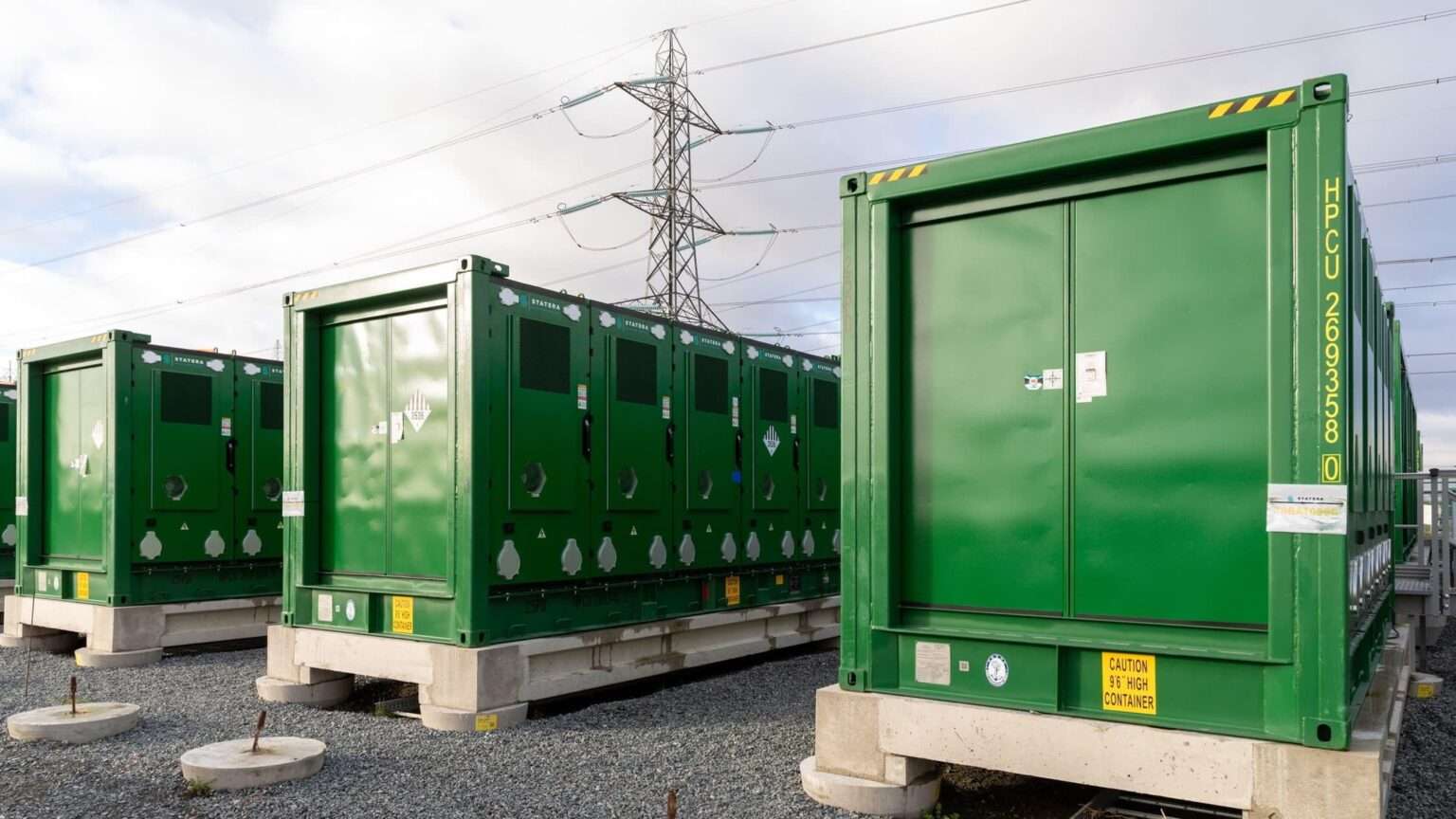 UK green power surges with record approvals for new renewable energy capacity