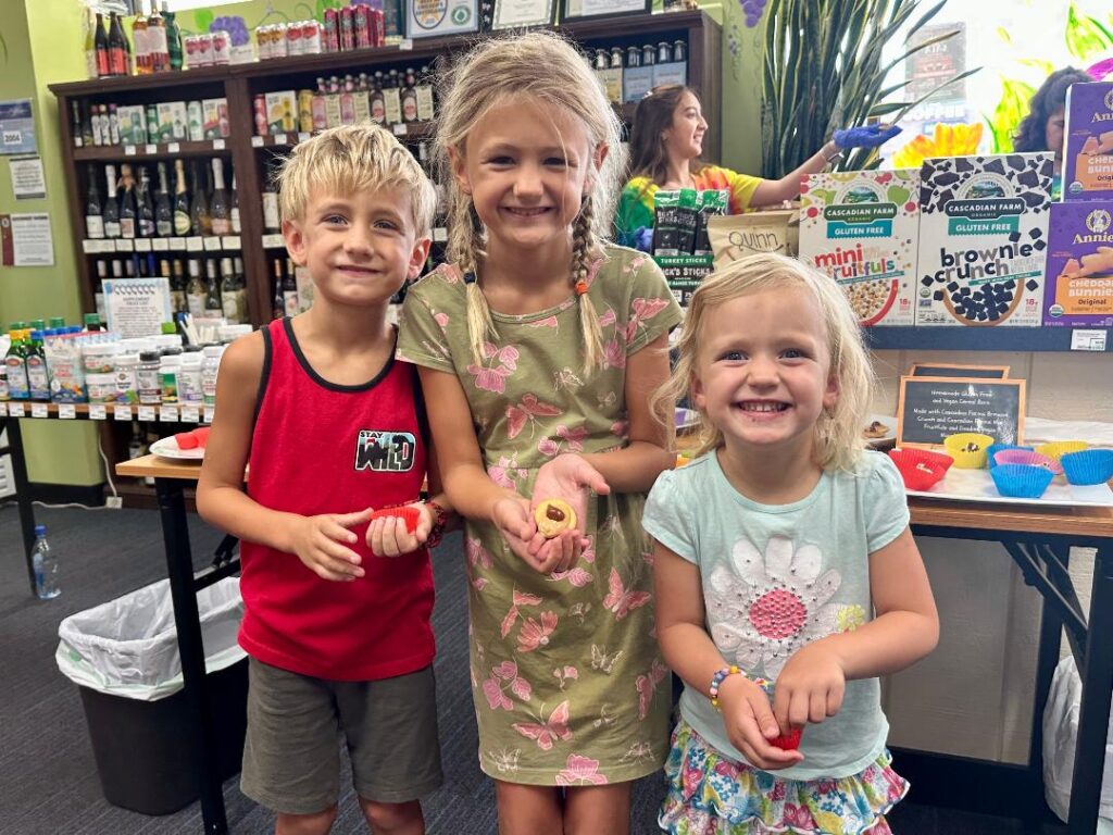 Back to School Sampling Day brings families to Pass Health Foods