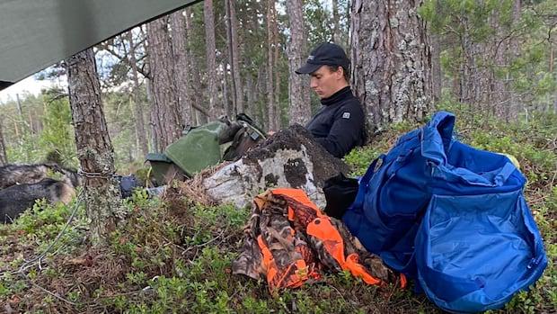 Search crews recover backpack of Norwegian trekker missing in northern Manitoba | CBC News